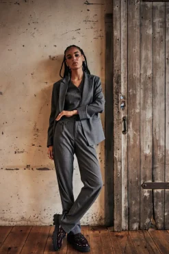 Alba Buren Grey