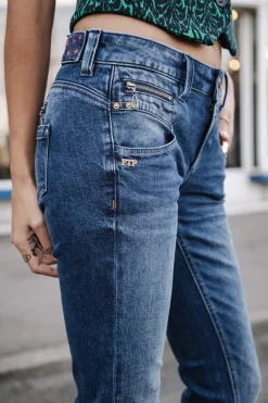 Alexa Slim SDM