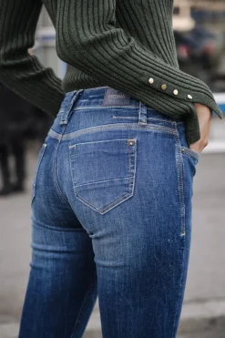Betsy S-SDM