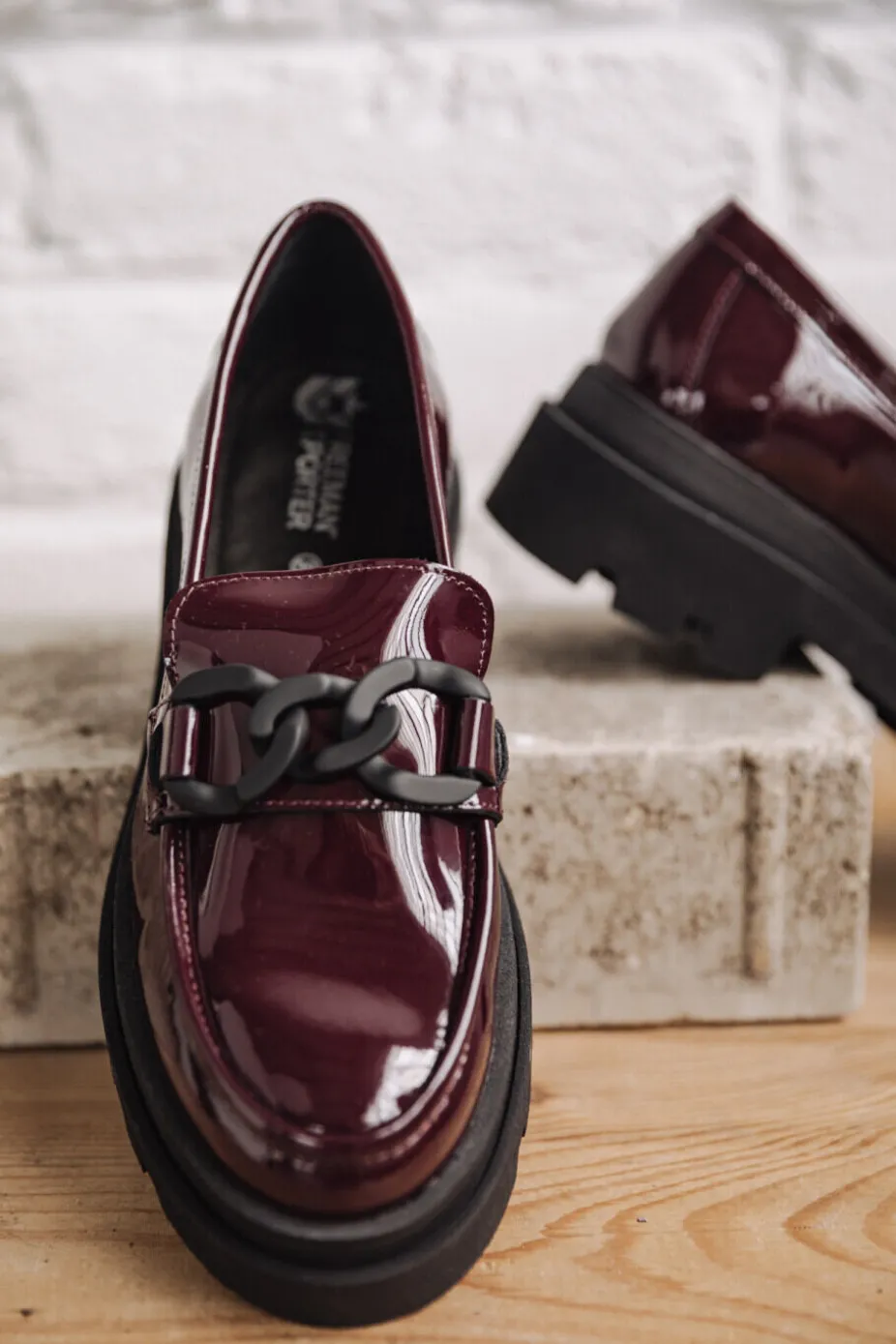 Caro Varnish