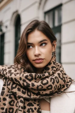 Elina Roar