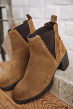Nielsa Suede