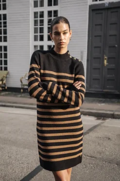 Reliane Stripes