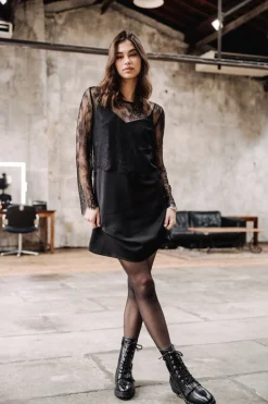 Ritania Lace