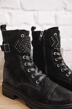 Tanny Suede