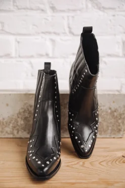 Teresa Pine Studs