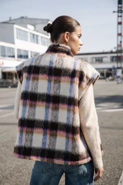 Vatika Plaid
