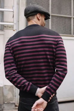 Yanis Seaside